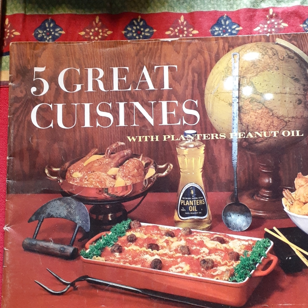 4 Collectable Cookbooks - Picture 4 of 12